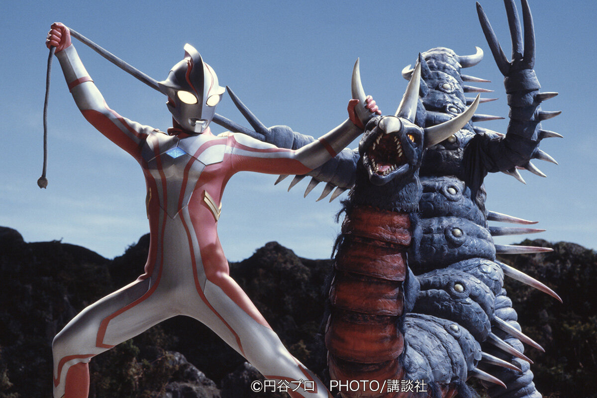 ７月１日 ウルトラマンメビウス　首と胴体を分離して襲い来るムカデンダー！