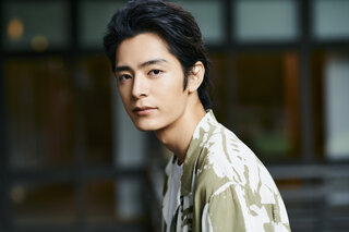 俳優・塩野瑛久がドラマ『天狗の台所』で体感した都会と田舎の2拠点