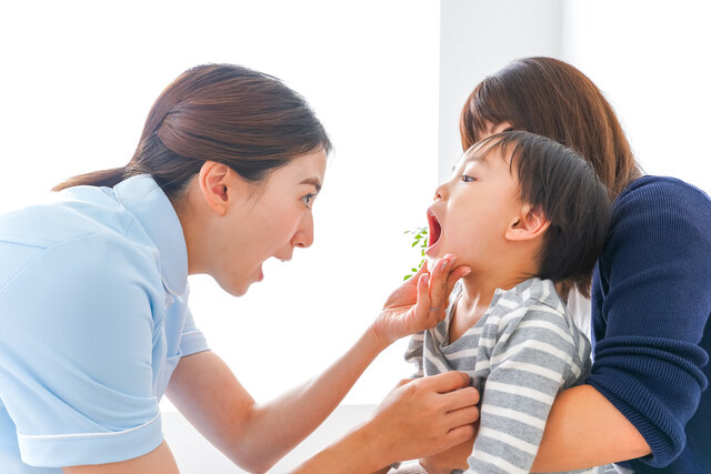 【子どもの口のケガ】タイプ別「緊急度と受診の目安」 〔小児歯科専門医指導医〕がわかりやすく解説