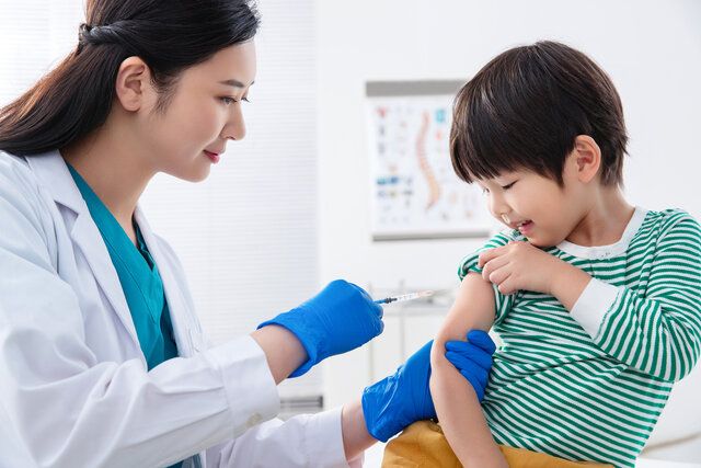 【子どものワクチン接種】「ワクチンを打つより病気になったほうが免疫はつく」は危険な誤情報 ワクチンの正しい知識〔小児科医が解説〕