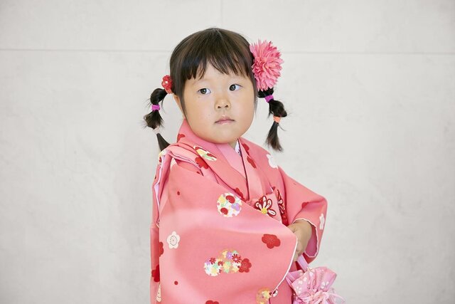 【わかりやすい動画付き!】3歳・七五三の髪型 不器用でも簡単な「ポコポコヘア」アレンジ! 自宅でできるやり方をプロが解説