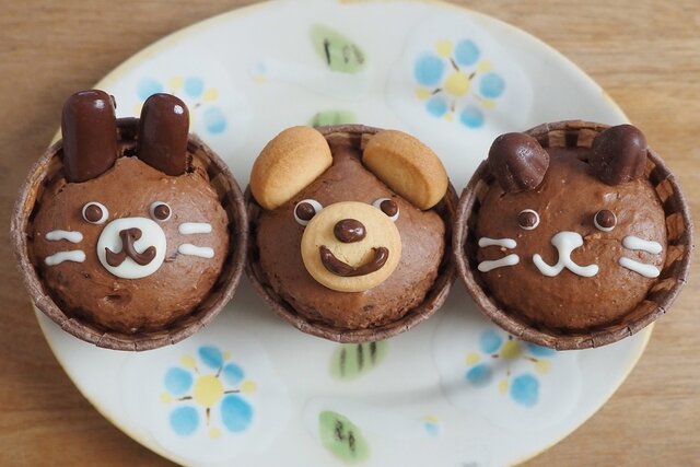 【動画付き】市販アイスとホットケーキミックスを混ぜて焼くだけ！　簡単アニマルマフィン