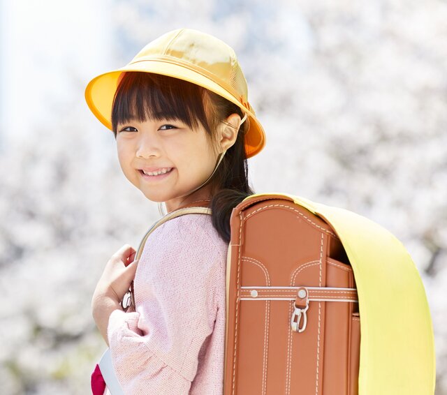 【祝！　新１年生】に絵本をプレゼント！　“小学校入学前”に「学校が楽しみ」になる絵本３選［絵本の専門家が選出］