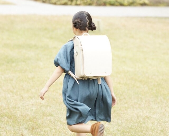 「白いランドセル」のニーズ大！　各社こだわりの“白”を徹底比較【2027年ラン活トレンド】