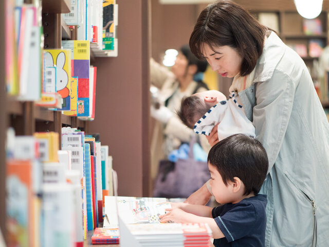 【ブックハウスカフェ店長・茅野由紀さん】子どもの本の専門店店長が語る『100万回生きたねこ』