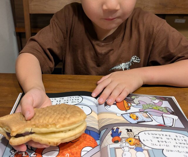 絵本そろそろ卒業？　「長文は早い」と悩む我が家の５歳がドハマりした『たいやきデカ』