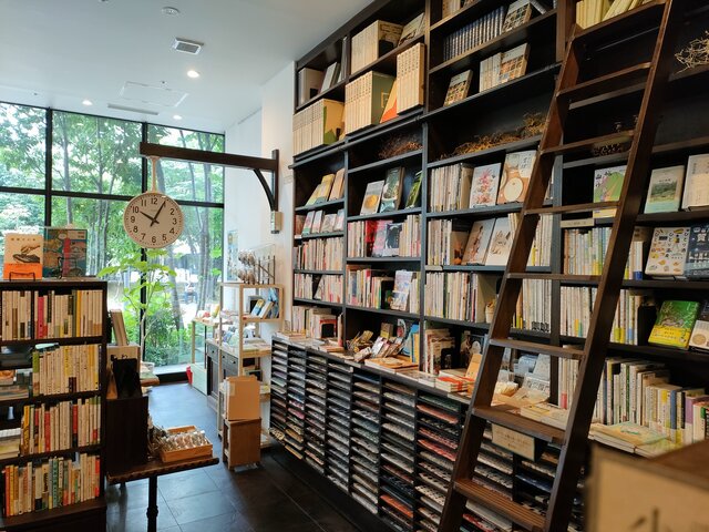 【立川】子どもと絵本屋めぐり！　「おすすめの絵本屋」さんを〔絵本専門士〕が厳選！