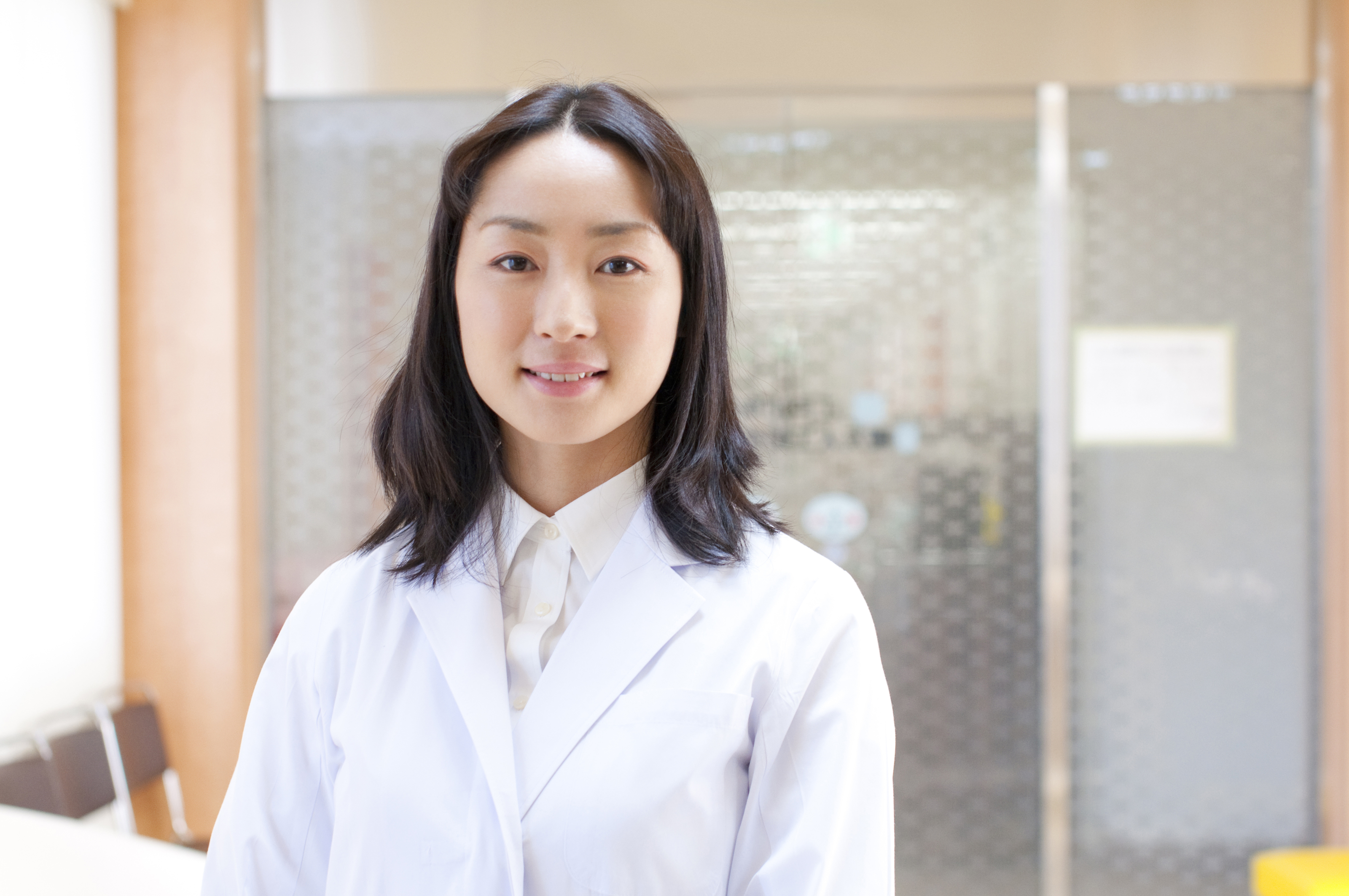 なぜ保健室の先生には話せるの 3000人の子どもが心を開いた養護教諭の会話術 コクリコ なぜ保健室の先生には話せるの 3000人の子どもが心を開いた養護教諭の会話術 コクリコ