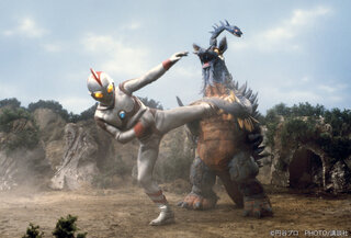 1月28日 ウルトラマン80 観音様の足元からズラスイマーが出現