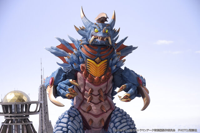 ウルトラマン 黒い体 バンプレスト プチリアルマスコット