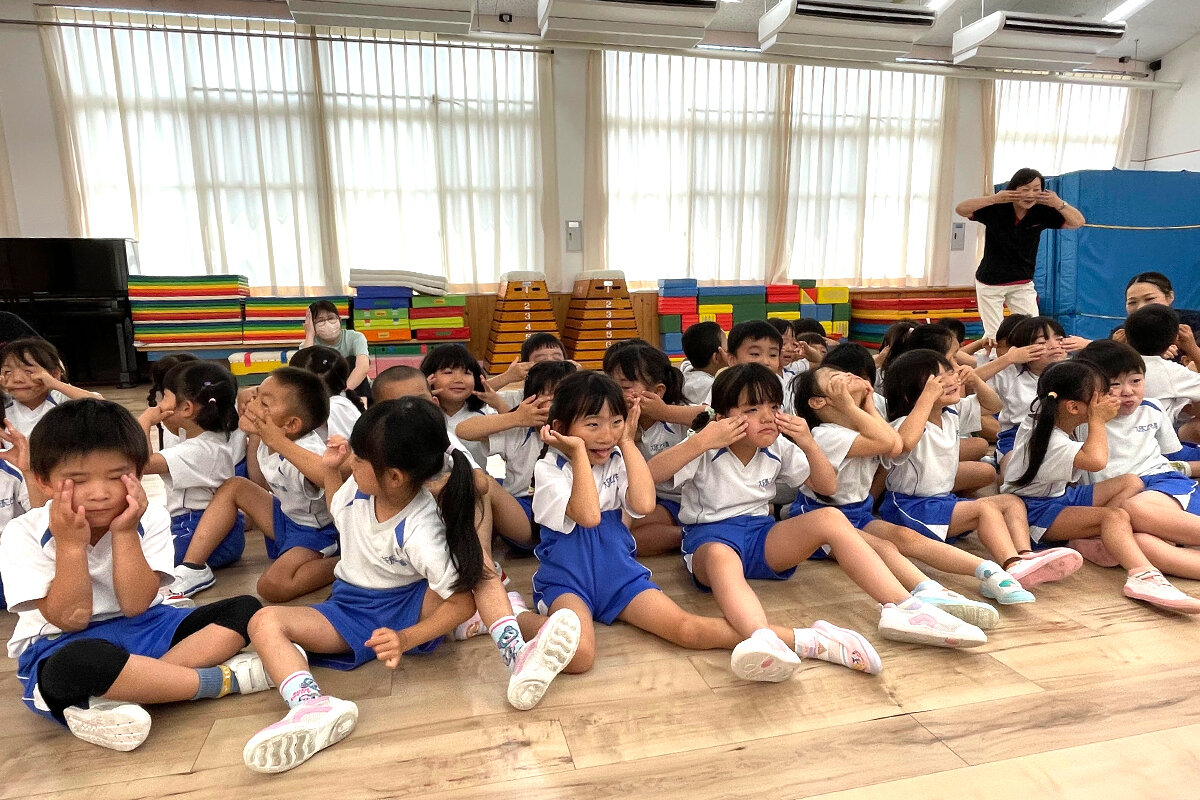 本とあそぼう 全国訪問 おはなし隊